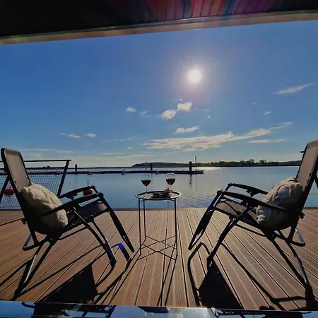 Διαμέρισμα Houseboat - Dom Na Wodzie - Karawela Γκντανσκ